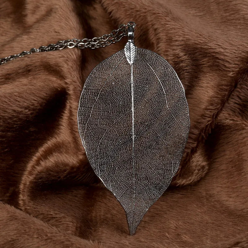 Statement Piece Alloy Necklace with Leaf Pendant