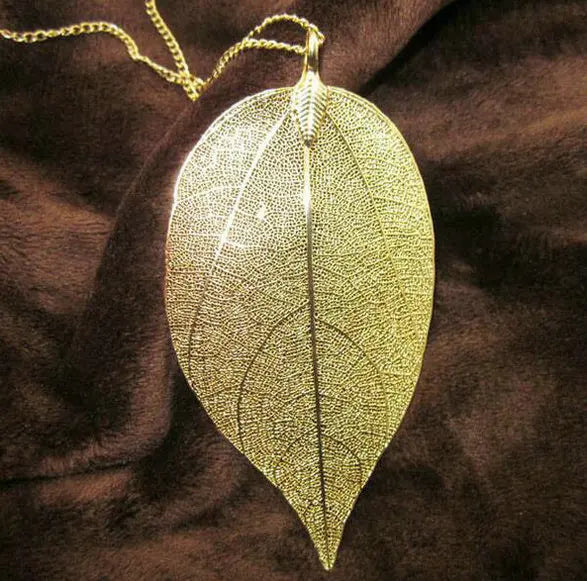Statement Piece Alloy Necklace with Leaf Pendant