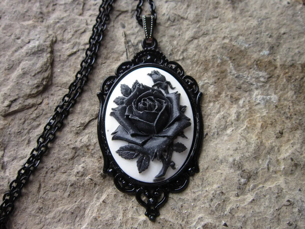 Dark Gothic Rose Cameo Zink Alloy Necklace
