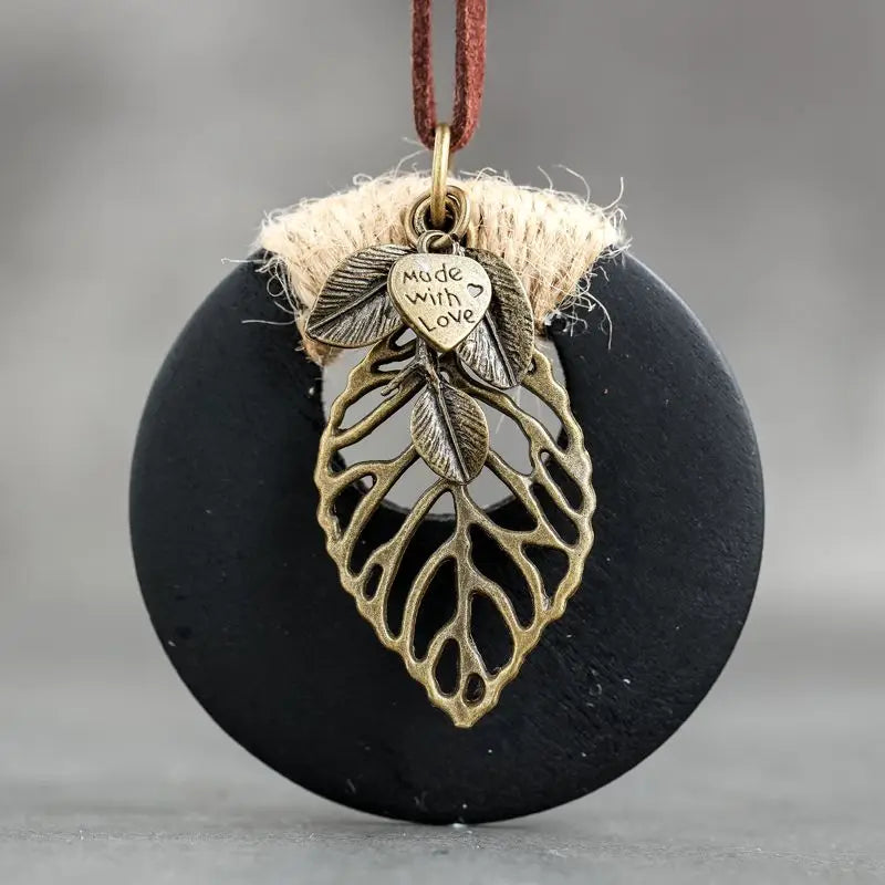 Round Wood Pendant Zink Alloy Leaf Rope Chain