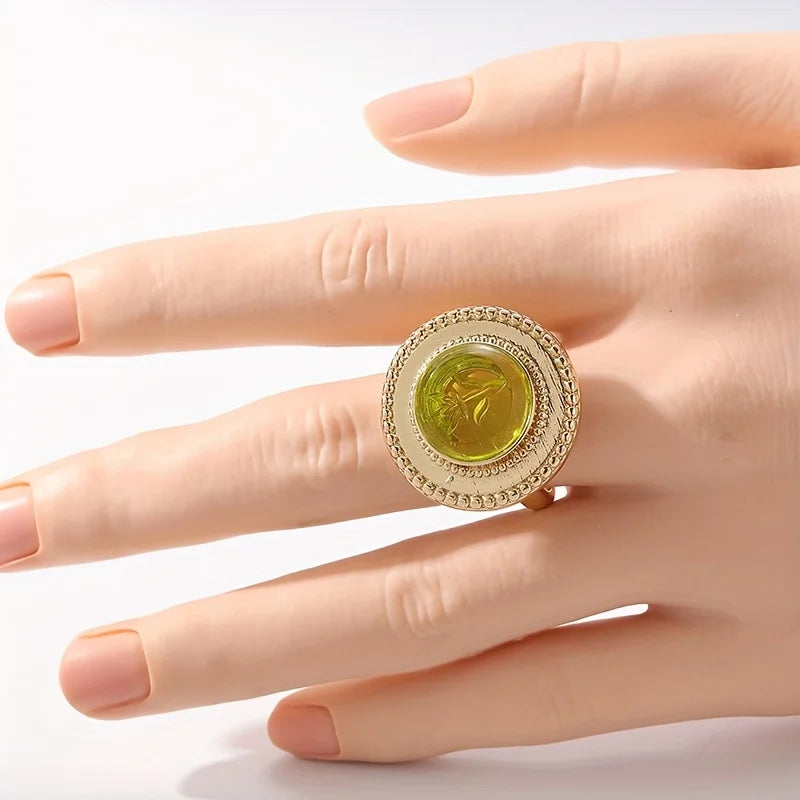 Vintage Inspired Green Large Stone Ring in Round Alloy Setting