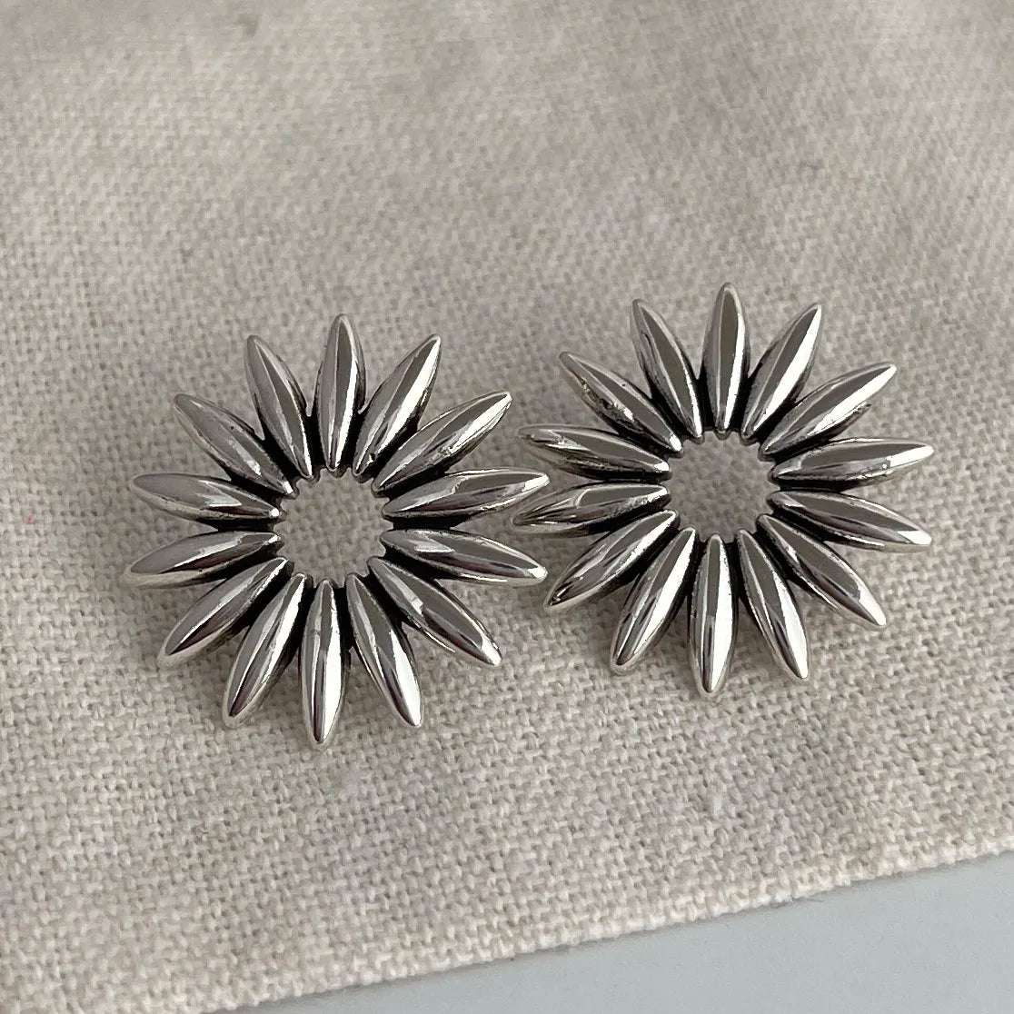925 Sterling Silver Flower Stud Earrings