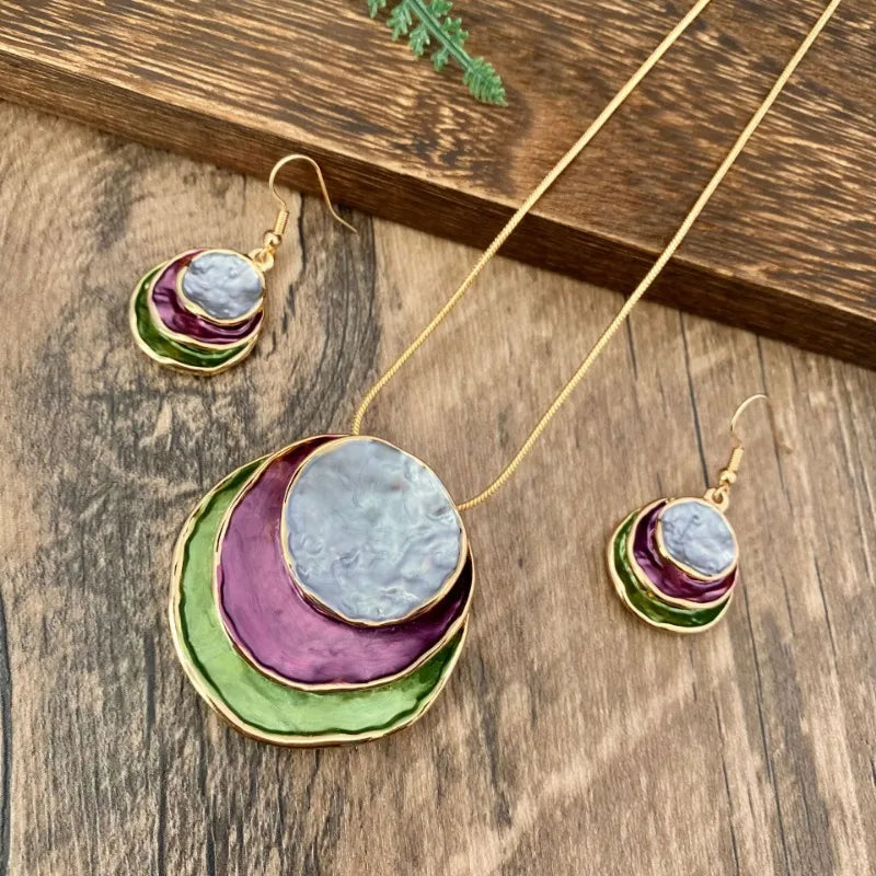 Seashell Inspired 3 Shade Unusual Alloy Earrings & Necklace