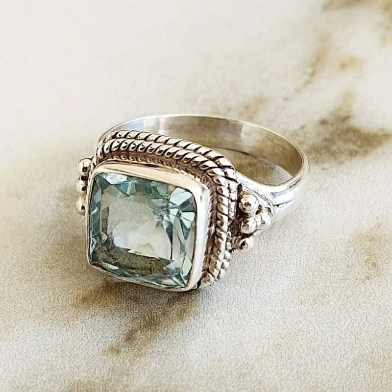 Vintage Inspired Large Zircon Zink Alloy Ring