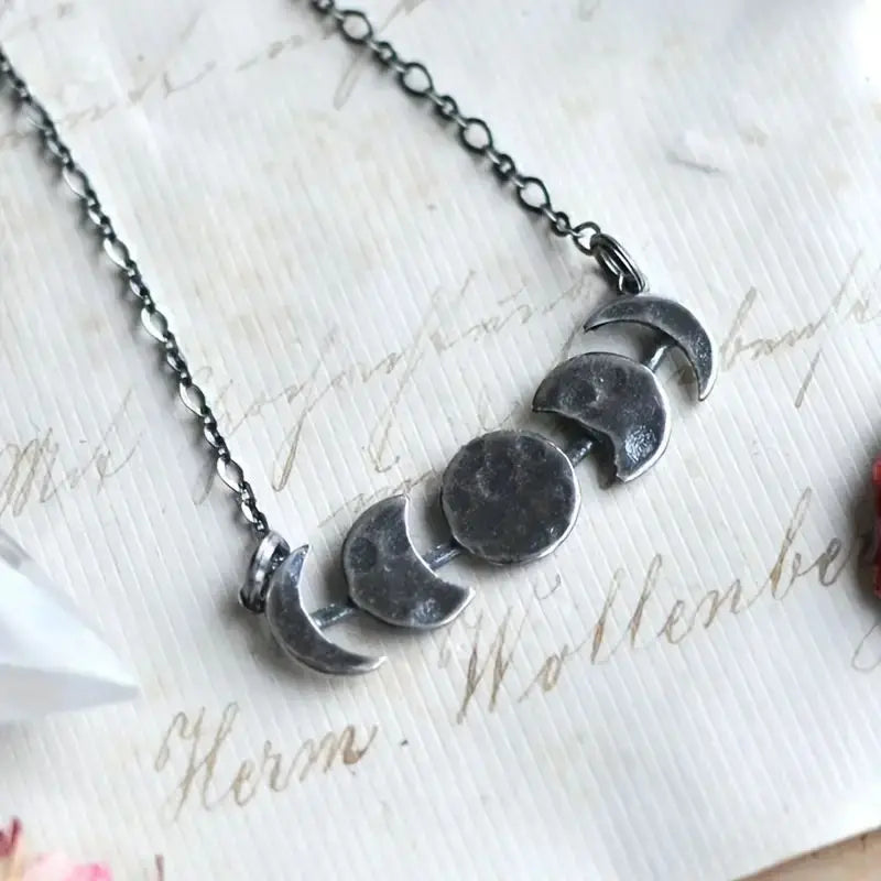 Vintage Inspired Witch Full Moon Crescent Zinc Alloy Necklace
