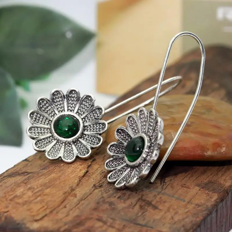 Vintage Inspired Green Flower Alloy Earrings