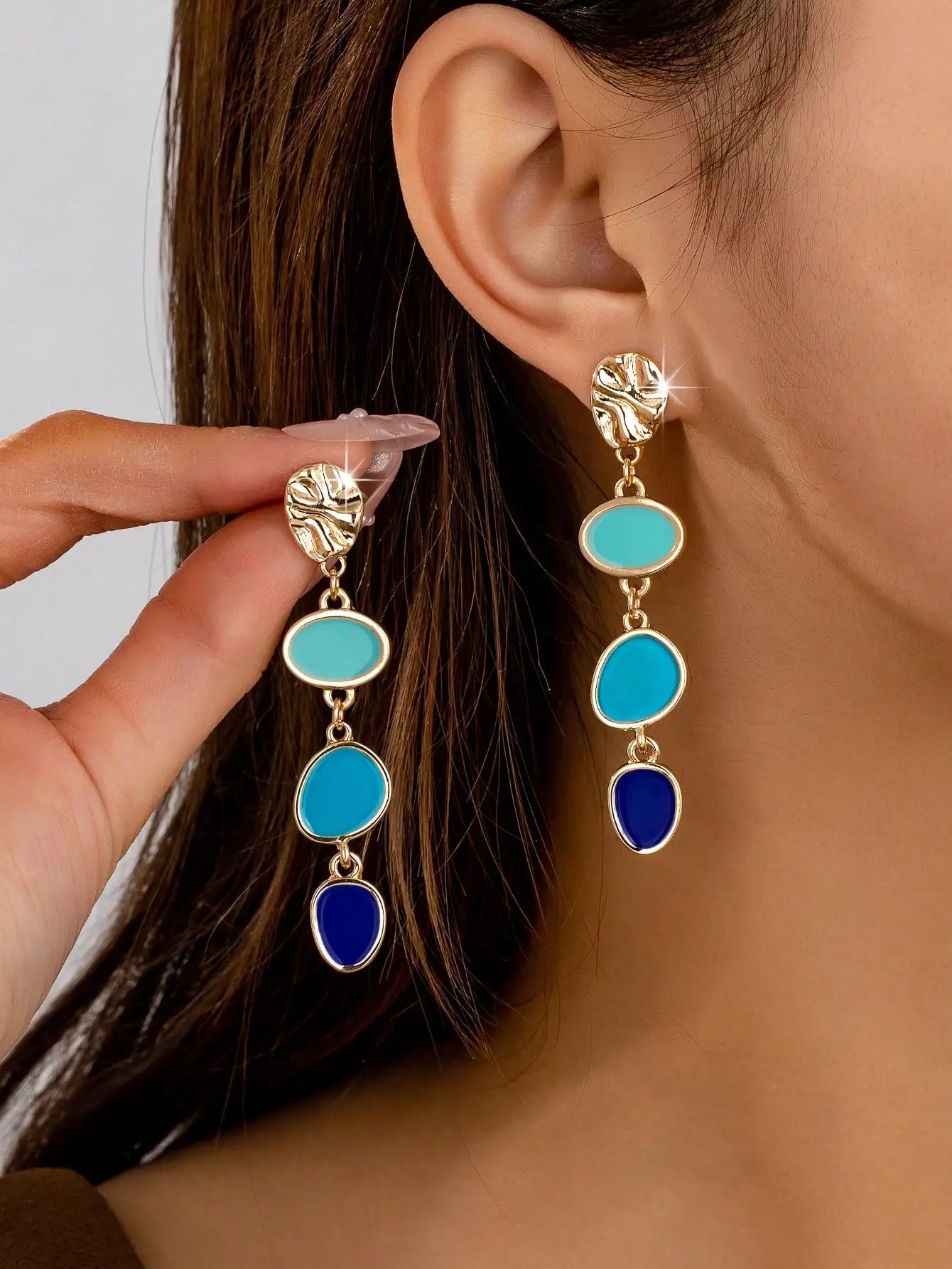 KC Gold Plated Alloy Oil-Drip Elegant Stud Earrings