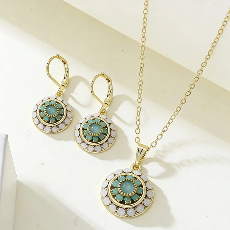 Seashell Inspired 3 Shade Unusual Alloy Earrings & Necklace