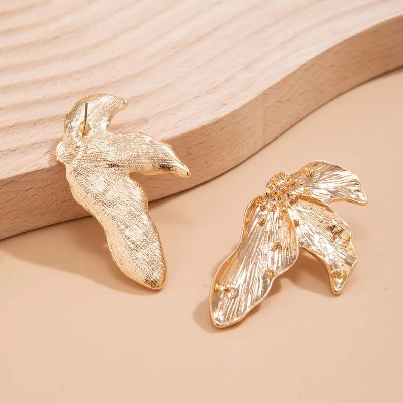 Exaggerated Bold Geometric Leaf Stud Alloy Earrings