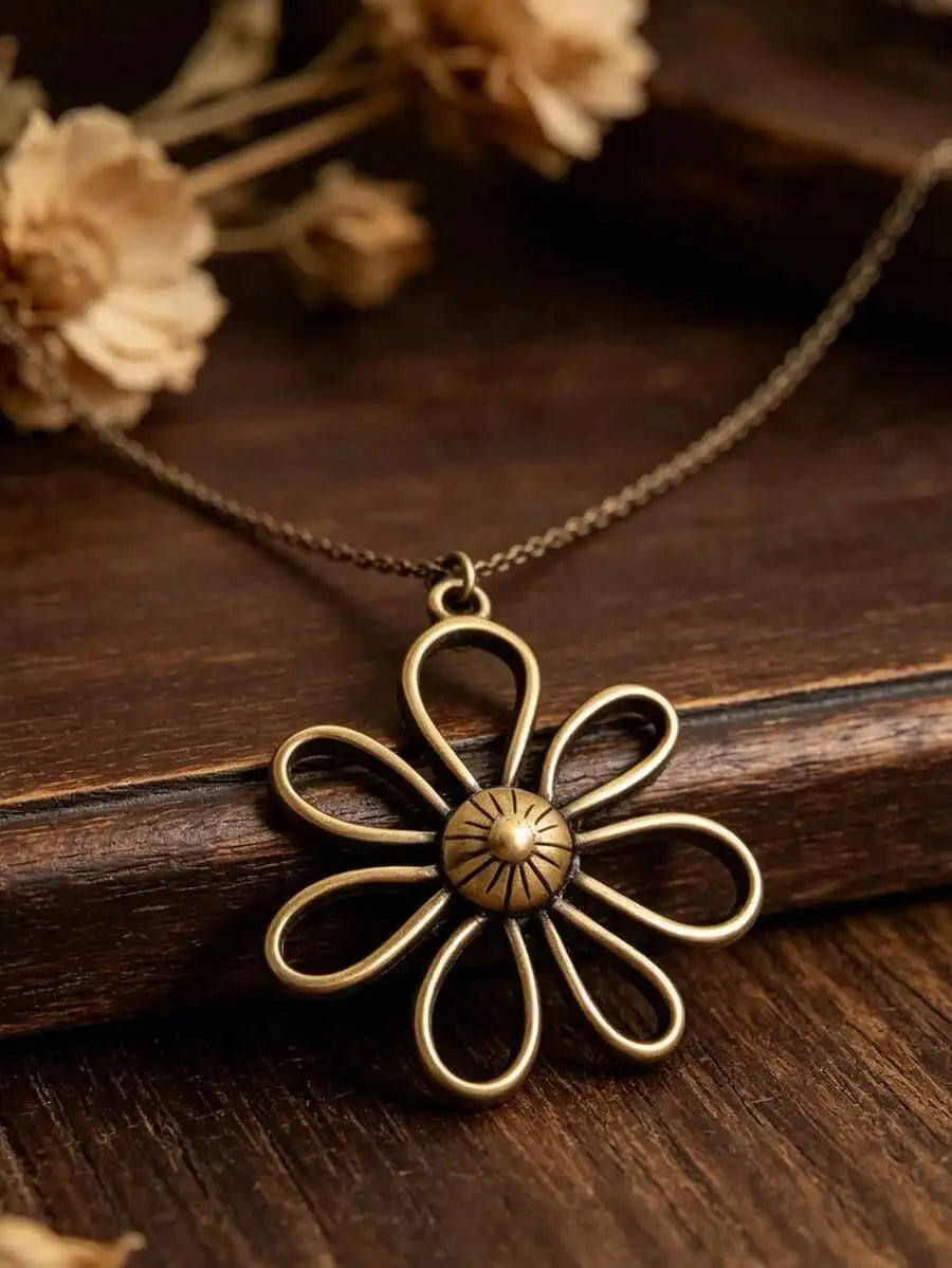 Vintage Inspired Floral Alloy Pendant Necklace