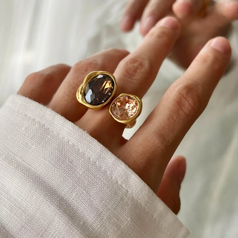Bold Retro Brown Rhinestone Crystals Alloy Ring