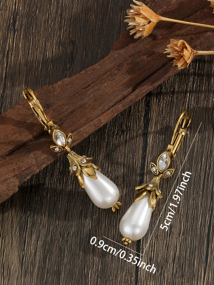 Vintage Inspired Crystal Pearls Alloy Earrings