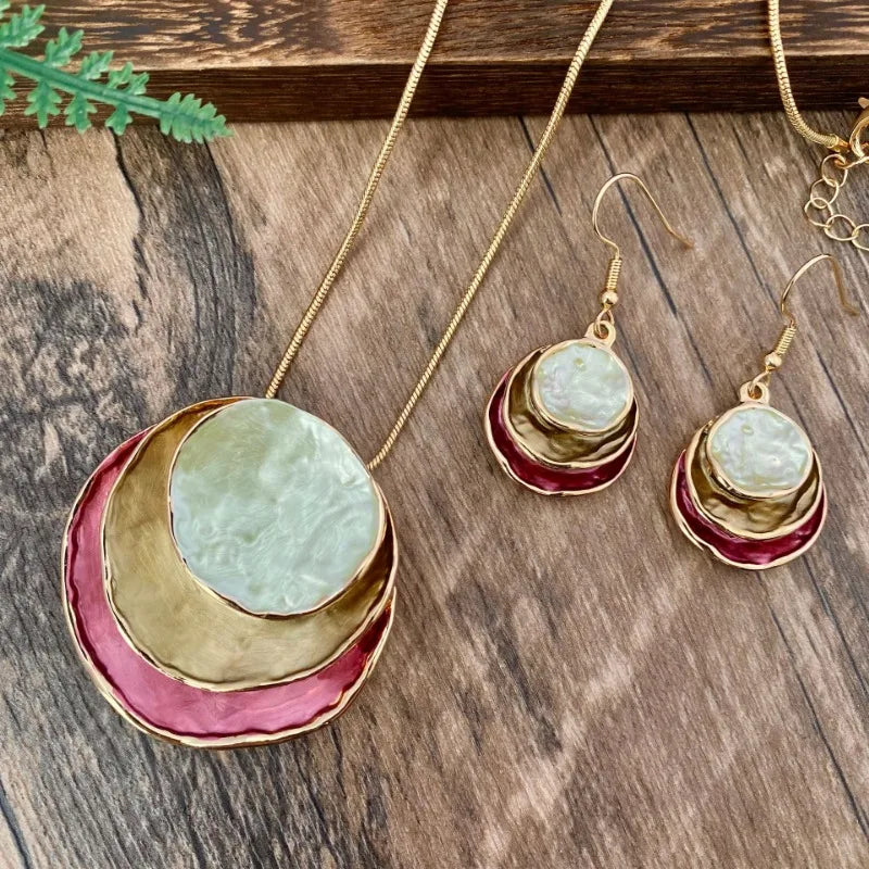 Seashell Inspired 3 Shade Unusual Alloy Earrings & Necklace
