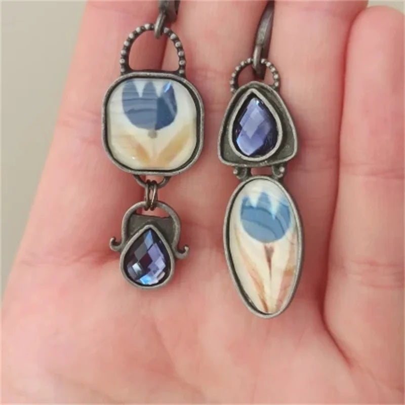 Vintage Style Silver Blue Stone Carved Flower Alloy Earrings - Very Retro, Feminine