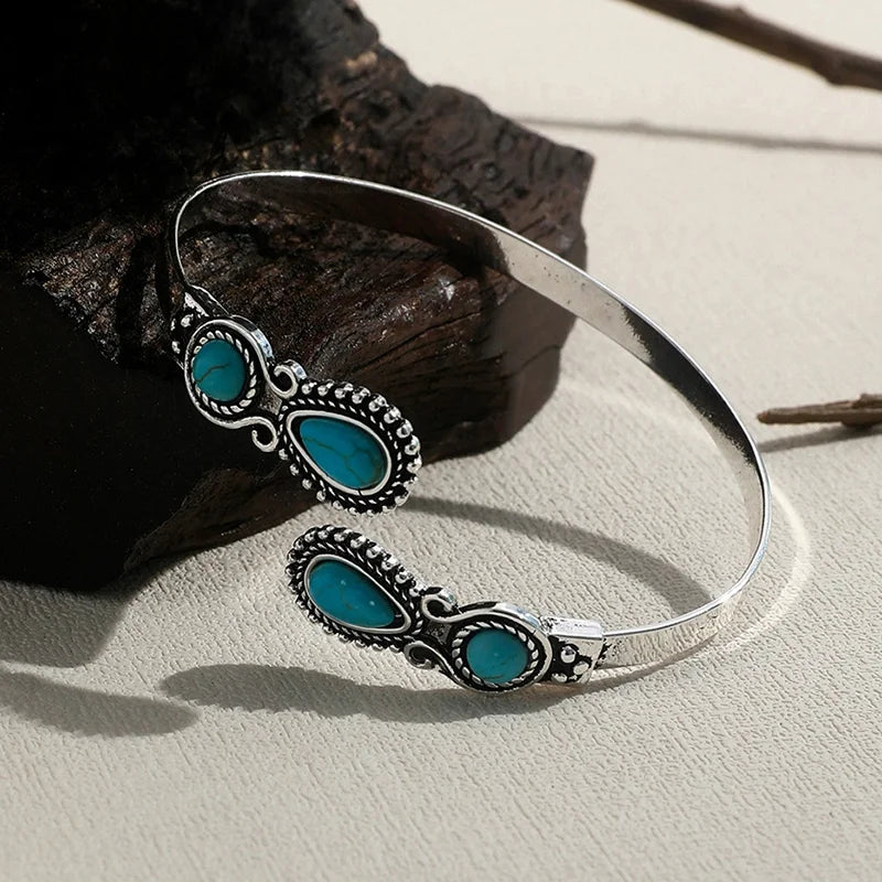 Adjustable Zinc Alloy Flower Detail Bracelet with Stone - Antique Inspired, Elegant, Boho