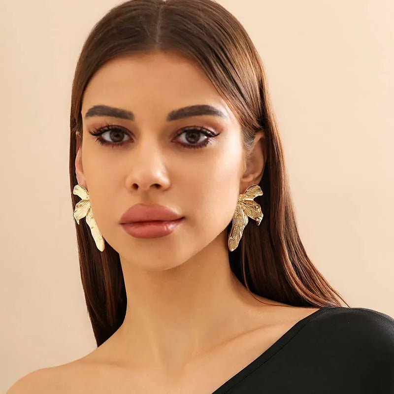 Exaggerated Bold Geometric Leaf Stud Alloy Earrings