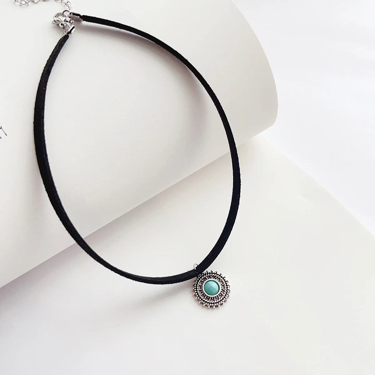 Boho Vamp Style Rope Choker Silver Plated Zinc Alloy Turquoise Pendant
