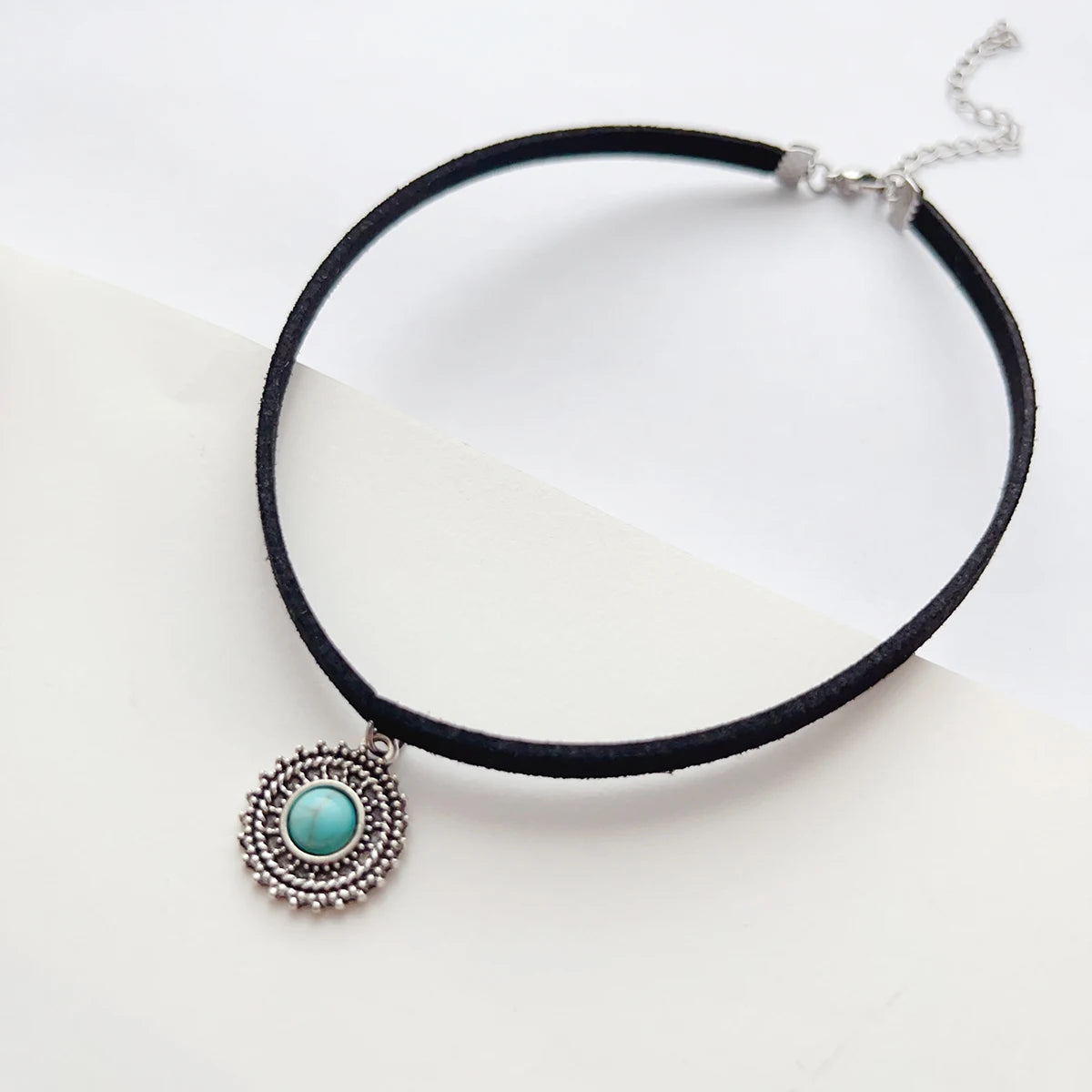 Boho Vamp Style Rope Choker Silver Plated Zinc Alloy Turquoise Pendant